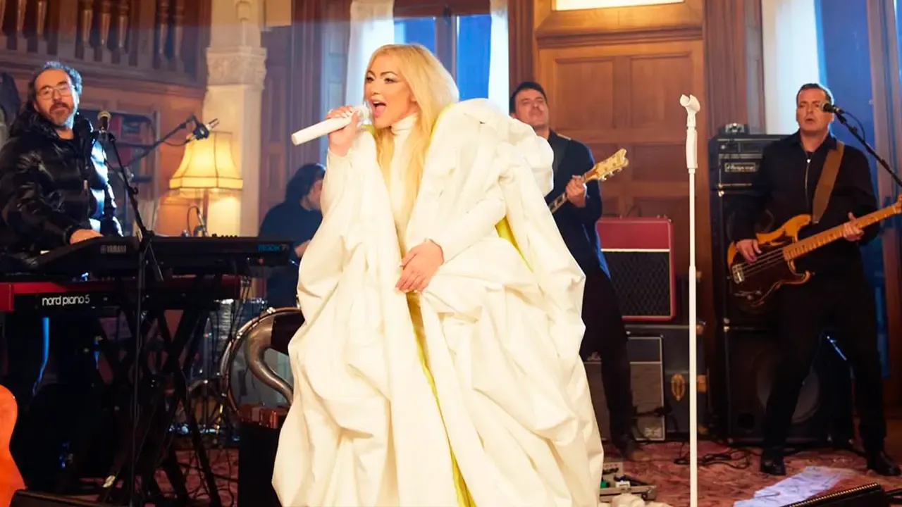 En la foto: Amaia Montero y La Oreja de Van Gogh