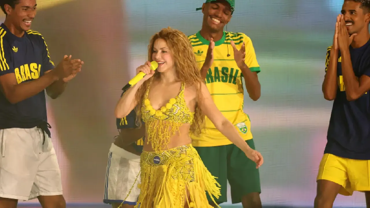 shakira (2).webp